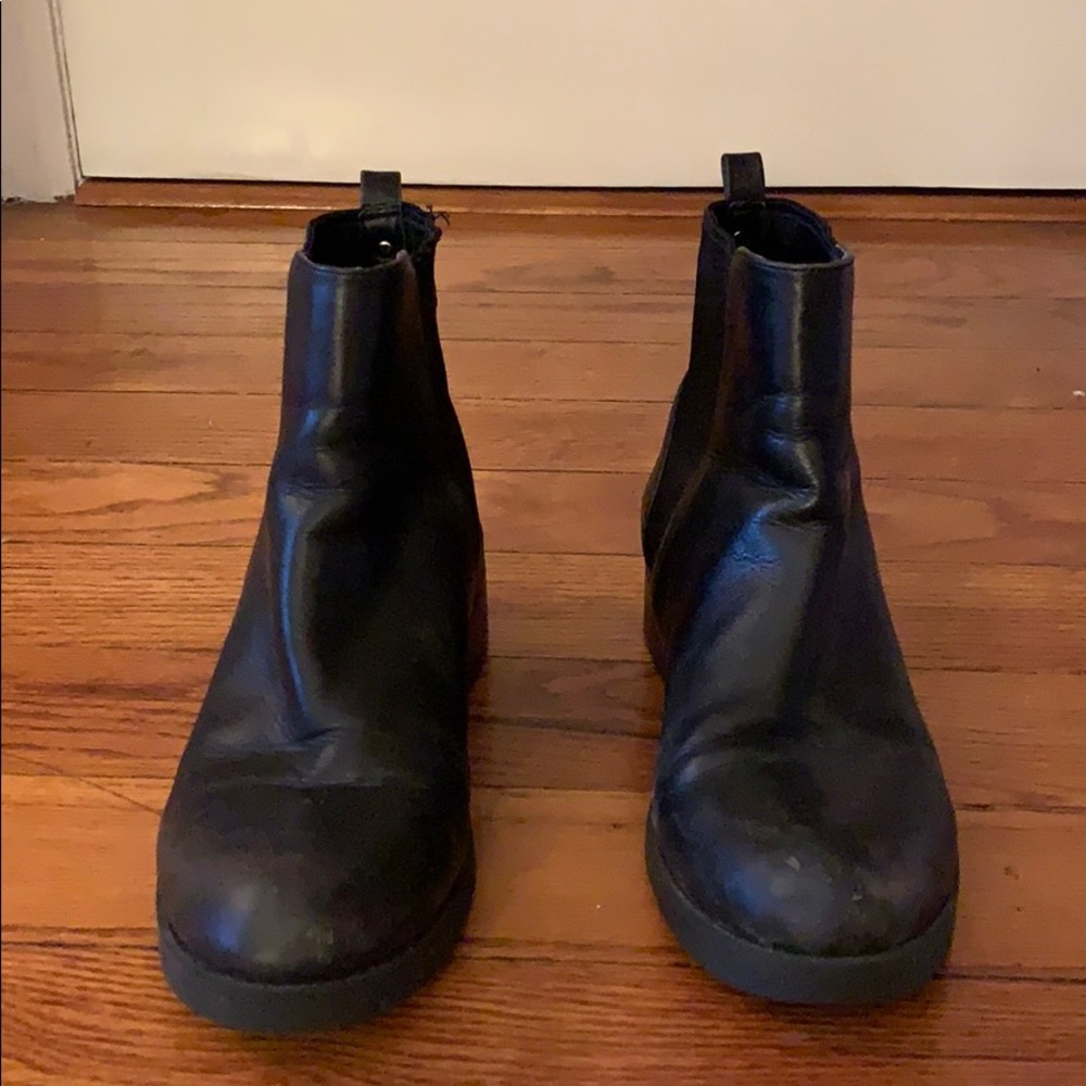 Steve madden chunky heeled booties